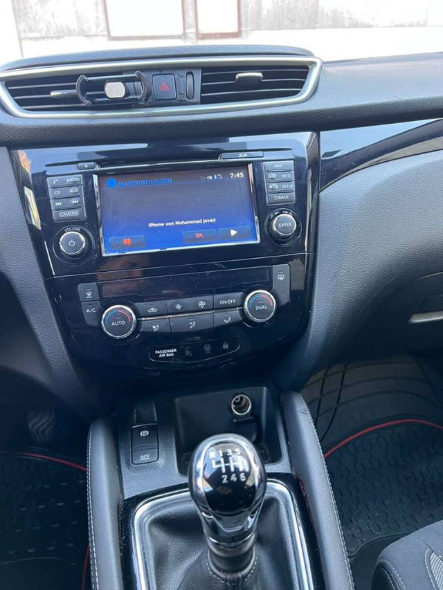 Nissan Qashqai 1,2 J11/D/D03 SUV / Geländewagen