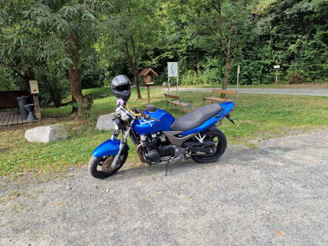 Kawasaki ZR -7S Tourer