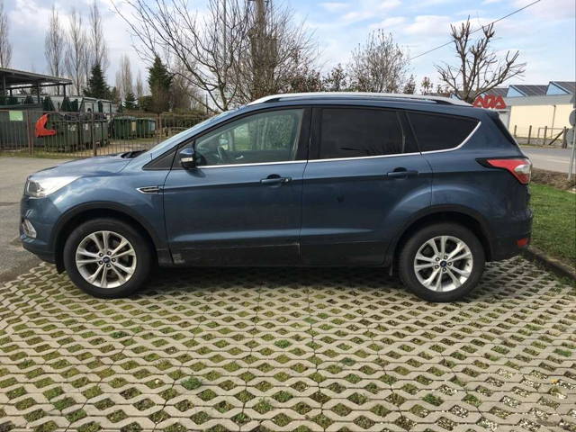 Ford Kuga 1,5 TDCi Titanium SUV / Geländewagen