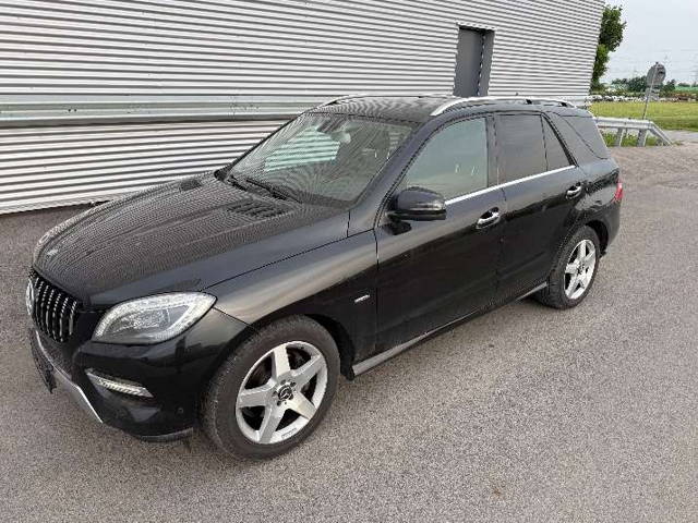Mercedes-Benz M-Klasse ML 350 BlueTEC 4MATIC Aut. DPF ID:47 SUV / Geländewagen