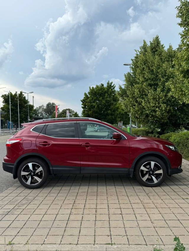 Nissan Qashqai 1.6 dCi Automatik SUV / Geländewagen