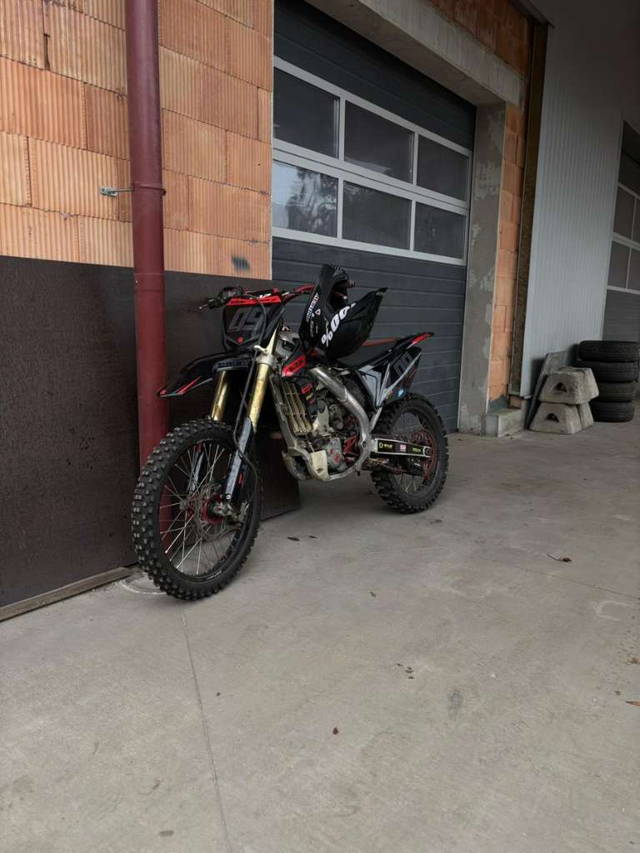 Suzuki RM Motocross