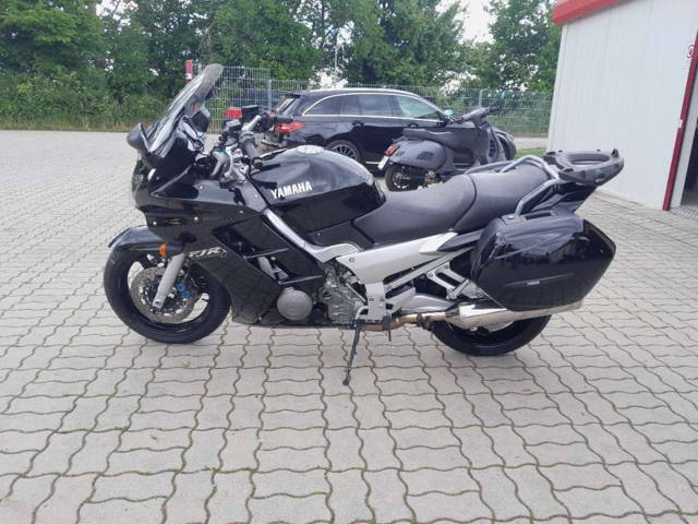 Yamaha FJR Tourer