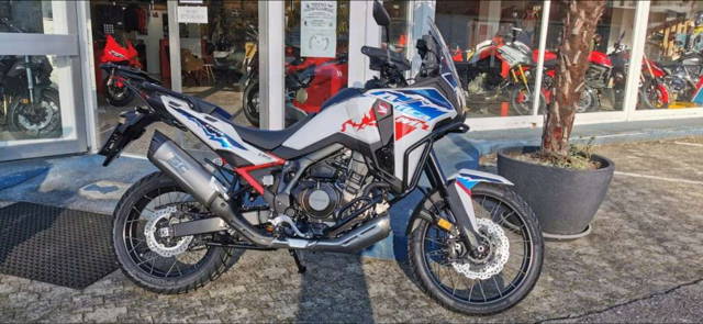 Honda CRF 1100L mit SHWA EERA Fahrwerk Enduro
