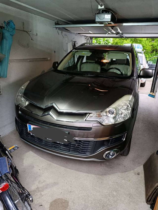 Citroën C-Crosser 2.2 HDI SUV / Geländewagen