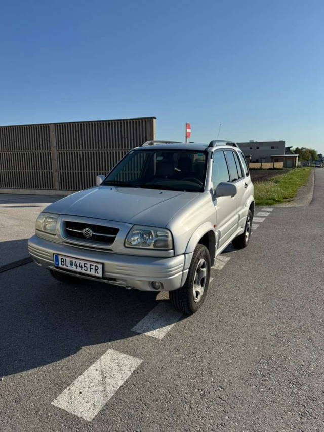 Suzuki Vitara Grand Vitara 2,5 V6 SUV / Geländewagen