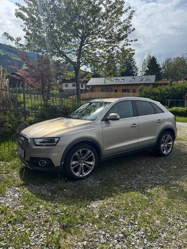 Audi Q3 2,0 TDI quattro Offroad Style S-tronic SUV / Geländewagen