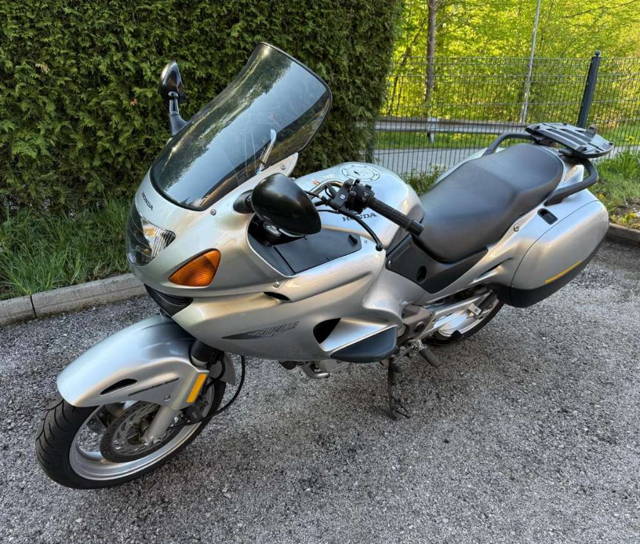 Honda NT 650 Deauville Tourer