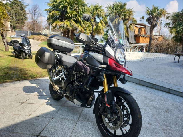 Suzuki V-Strom 1000 Tourer