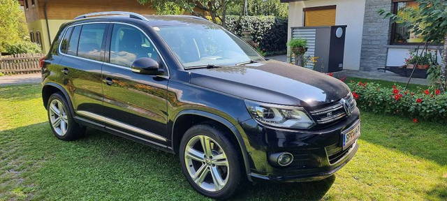 VW Tiguan 1,4 TSI Sport BMT, R-Line Ausstattung SUV / Geländewagen