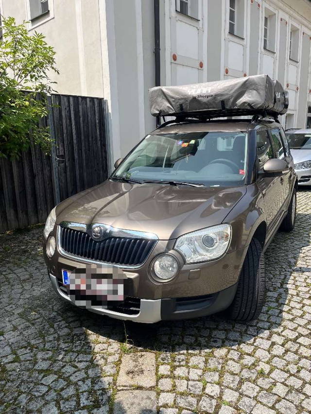 Skoda Yeti Active A 1,2 TSI SUV / Geländewagen