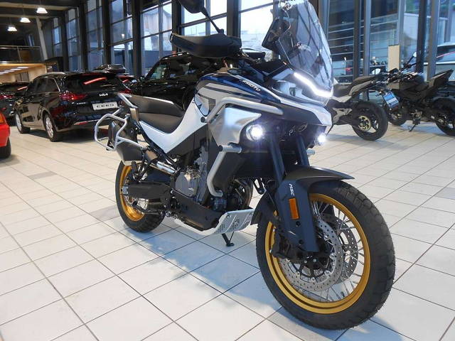 CF-Moto 800 MT Explore Enduro
