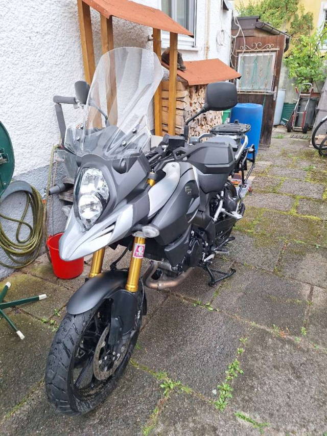 Suzuki V-Strom DL 1000 Enduro
