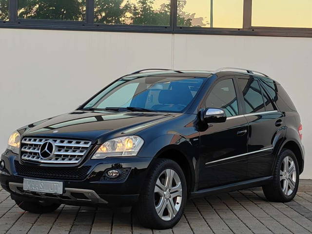 Mercedes-Benz M-Klasse ML 350 BlueTec 4MATIC Aut. DPF SUV / Geländewagen