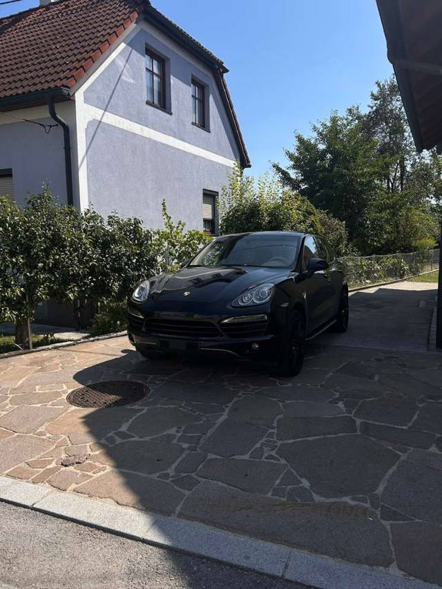 Porsche Cayenne 3.0 TDI SUV / Geländewagen