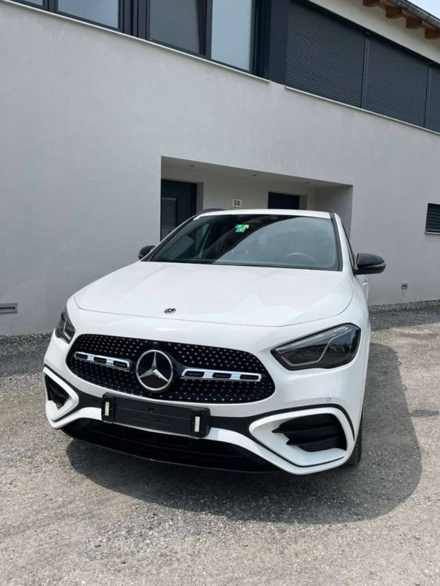 Mercedes-Benz GLA-Klasse 200d  4MATIC *AMG-Line* SUV / Geländewagen