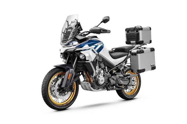 CF-Moto 800MT Explore + 3x ALU Koffer + Vollausstattung + Tourer