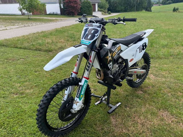 Husqvarna FC 450 Factory Rockstar Edition Motocross