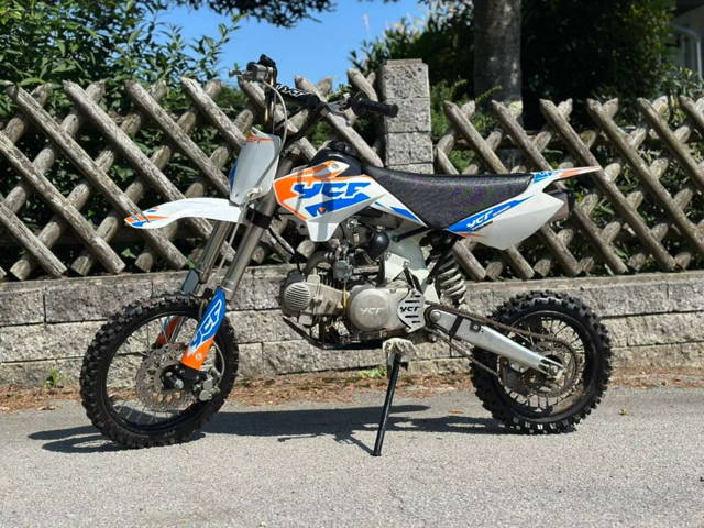 YCF 150ccm Pitbike 4-Gang Motocross
