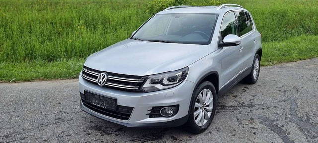 VW Tiguan 2,0 TDI BMT 4Motion Sky DPF DSG SUV / Geländewagen