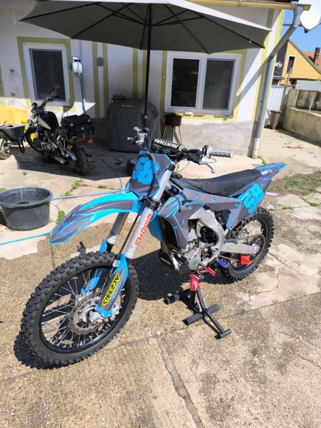 Kawasaki KFX 250 Motocross