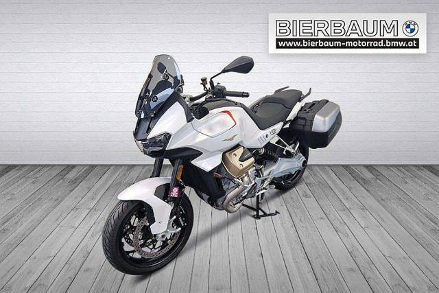 Moto Guzzi V100 Mandello Tourer
