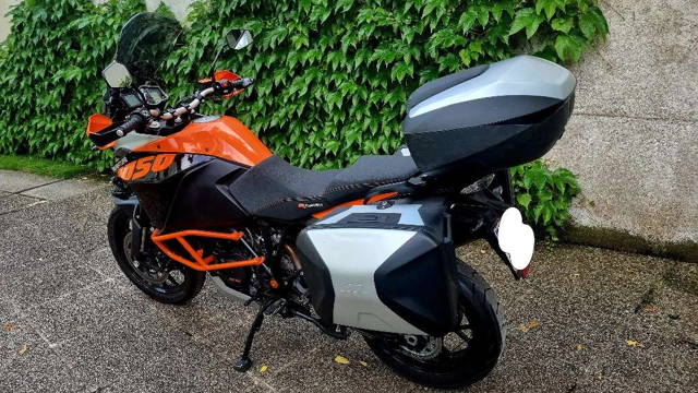 KTM Adventure 1050 Tourer