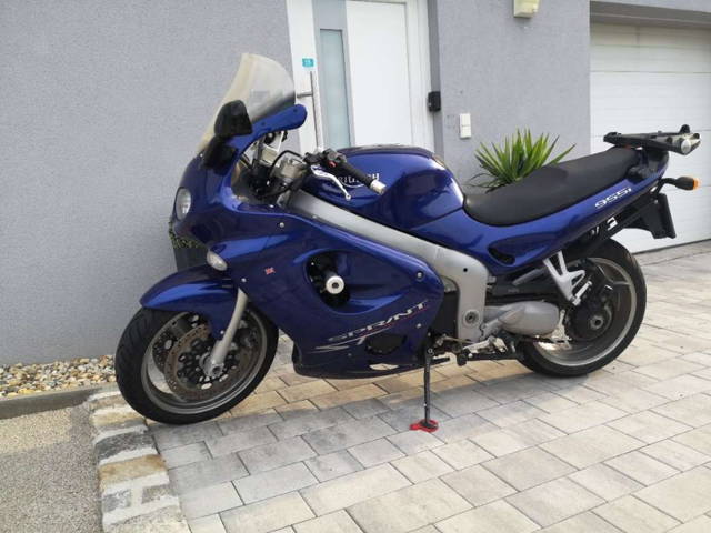 Triumph Sprint ST 955i Tourer