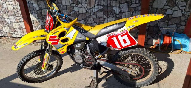 Suzuki RM Motocross