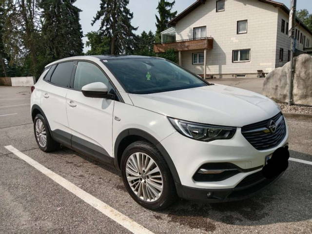 Opel Grandland X SUV / Geländewagen