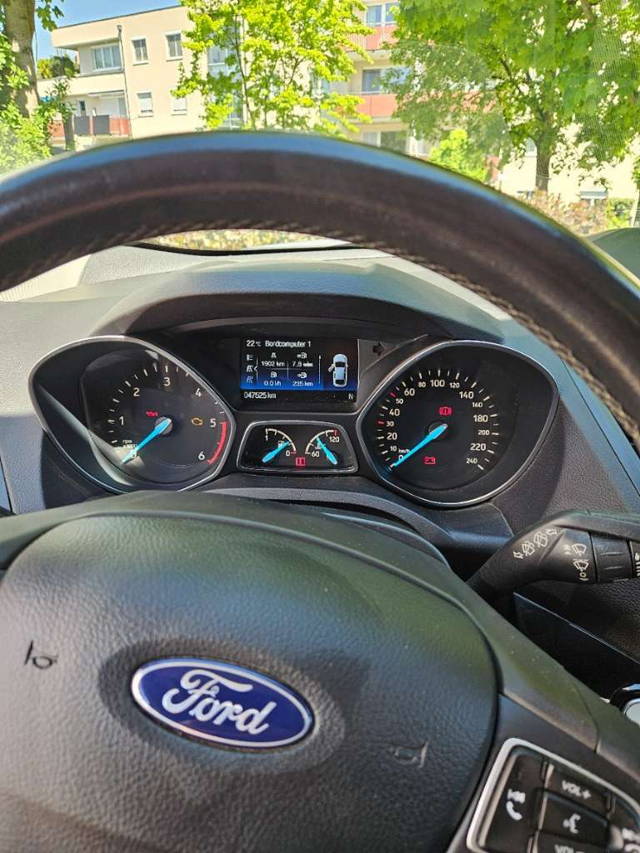 Ford Kuga 2.0 TDCI Titanium, Start/ Stop SUV / Geländewagen
