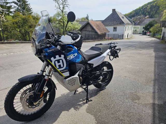 Husqvarna Norden 901 Expedition Tourer