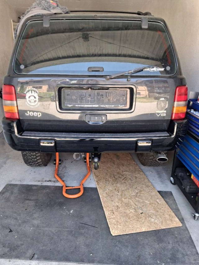 Jeep Grand Cherokee 5,9 V8 SUV / Geländewagen