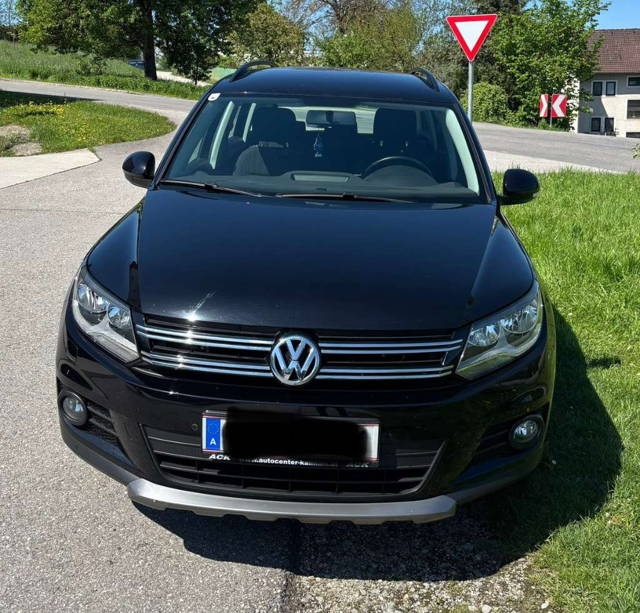 VW Tiguan TDI Blue Motion SUV / Geländewagen
