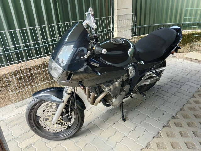 Suzuki Bandit GSF 600 S - GN77 Tourer
