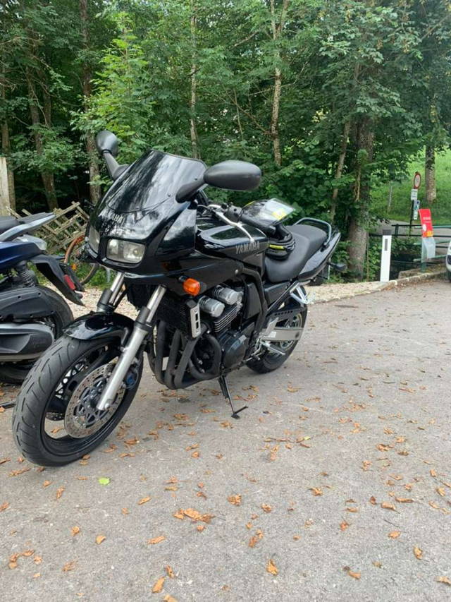 Yamaha FZS 600 Tourer
