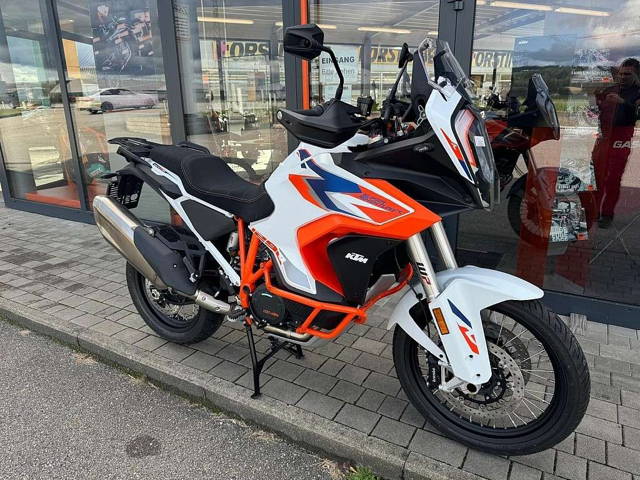 KTM 1290 Super Adventure R Season Opening Promotion... Enduro