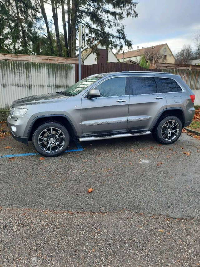 Jeep Grand Cherokee 3.0 TDI Overland SUV / Geländewagen