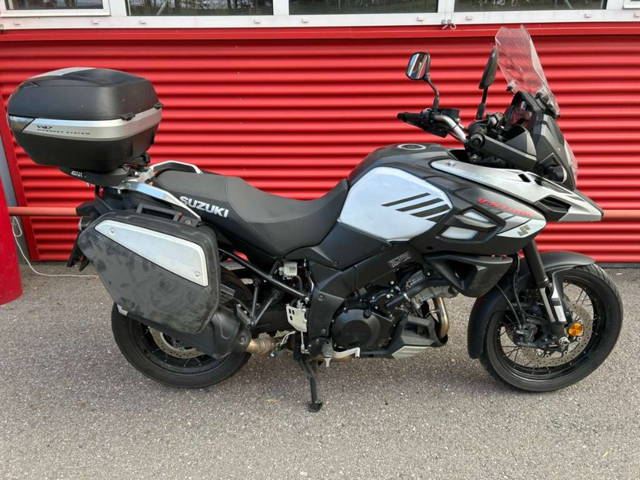 Suzuki V-Strom 1000 Tourer