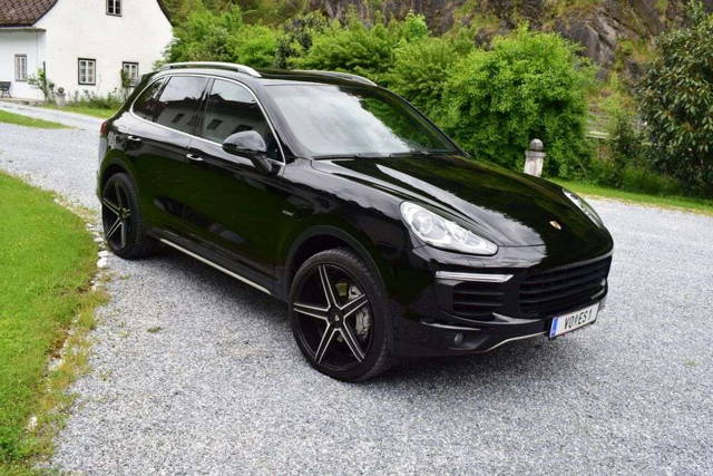 Porsche Cayenne S Diesel wie neu garantie SUV / Geländewagen