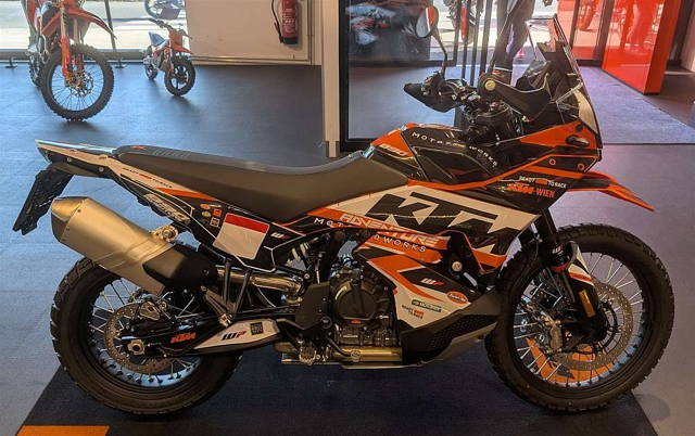 KTM 890 Adventure MY2024 -Wien-SPECIAL", inkl. 4 JA... Enduro