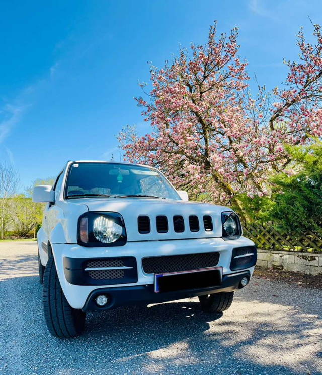 Suzuki Jimny 1,3 VX nur mit 13000 km! SUV / Geländewagen