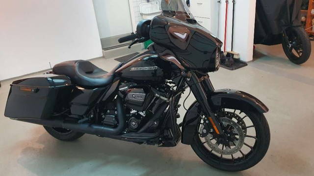 Harley-Davidson Street Glide SPEZIAL Tourer