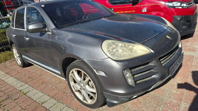 Porsche Cayenne GTS / S 4.8 V8 Tiptronic SUV / Geländewagen