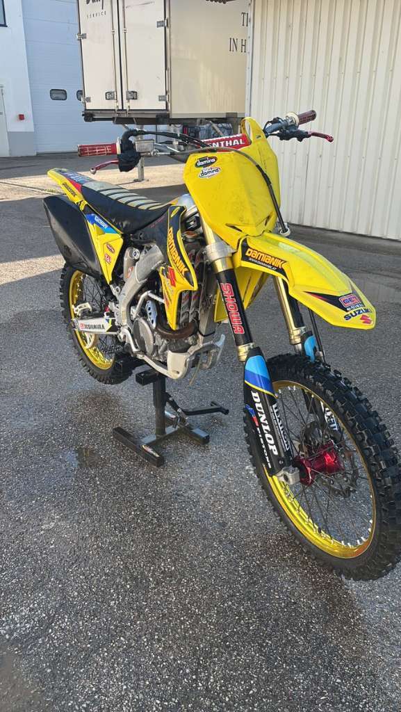 Suzuki RM z 250 Motocross