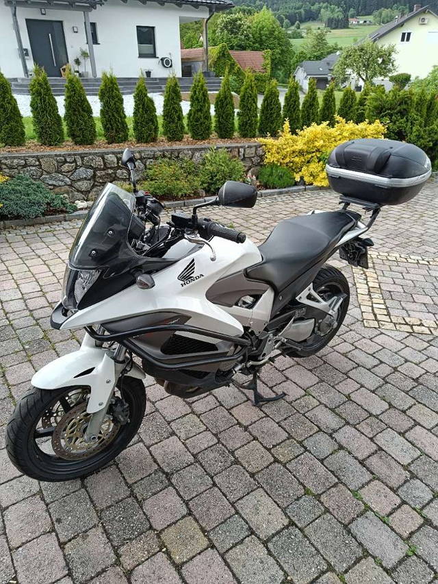 Honda VFR 800, Crossrunner, Honda RC60 Tourer