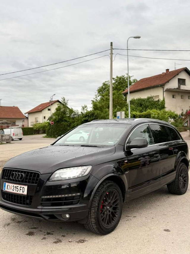 Audi Q7 3.0 / V6 / Quattro / S Line / 7 Sitz SUV / Geländewagen