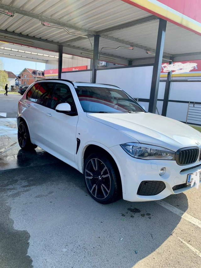 BMW X5 M-Paket SUV / Geländewagen