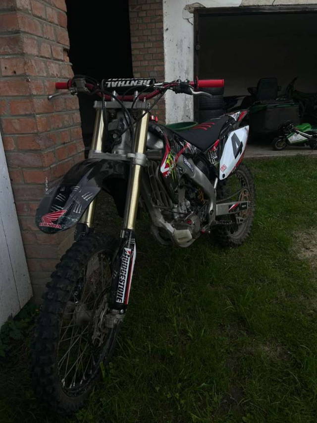 Honda CRF Honda CRF250R Motocross