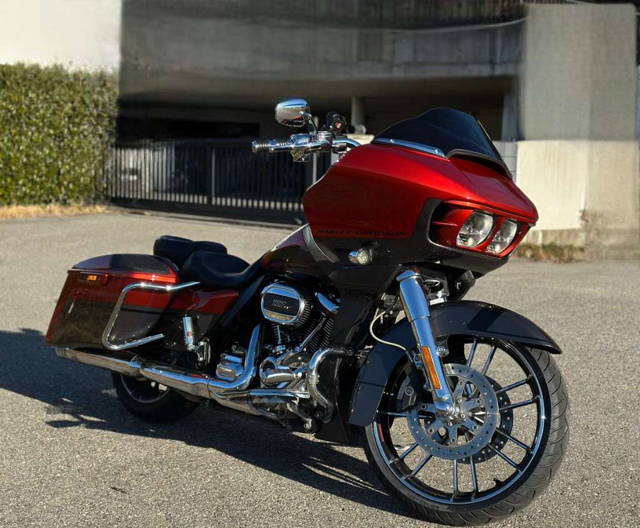 Harley-Davidson CVO ROAD GLIDE CVO - Pickerl neu Tourer